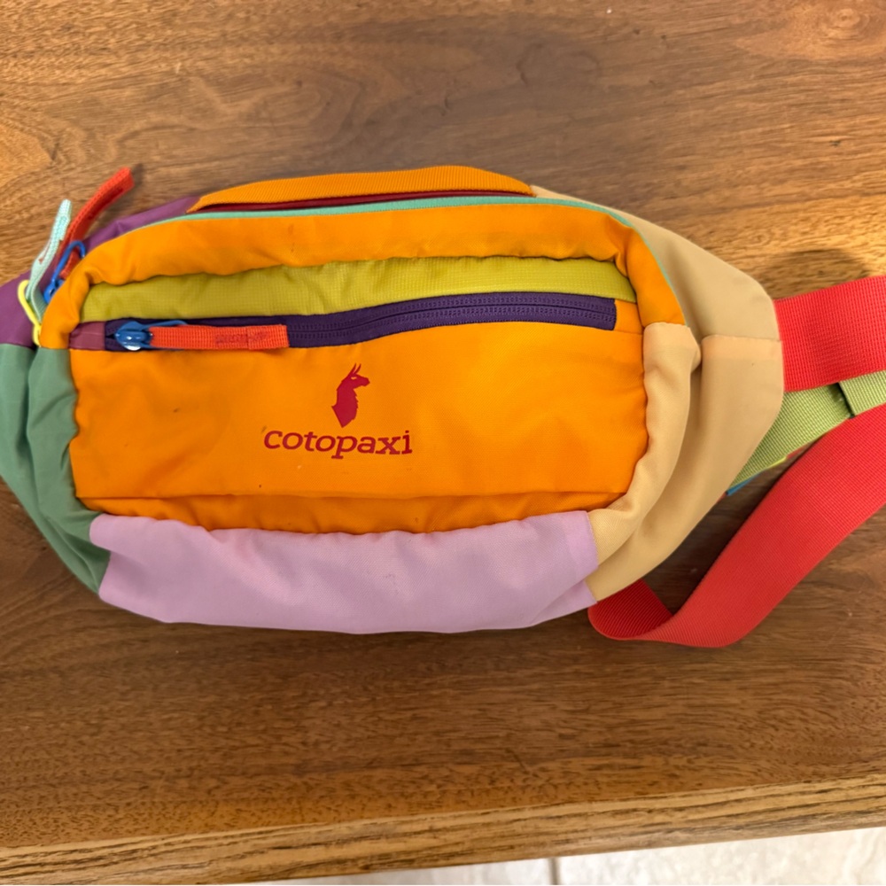 Cotopaxi Colorful Kapai Del Dia Fanny Pack 1.5L